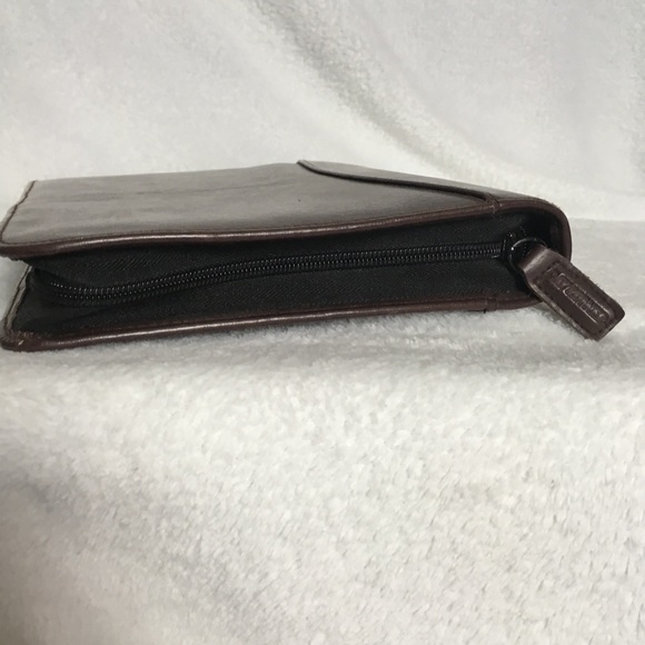 It is a picture of Day Runner Binder inside runner pro This is a graphic of Day Runner Binder inside runner pro